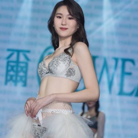 顏聿莘